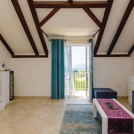 Two-bedroom In Apartment *