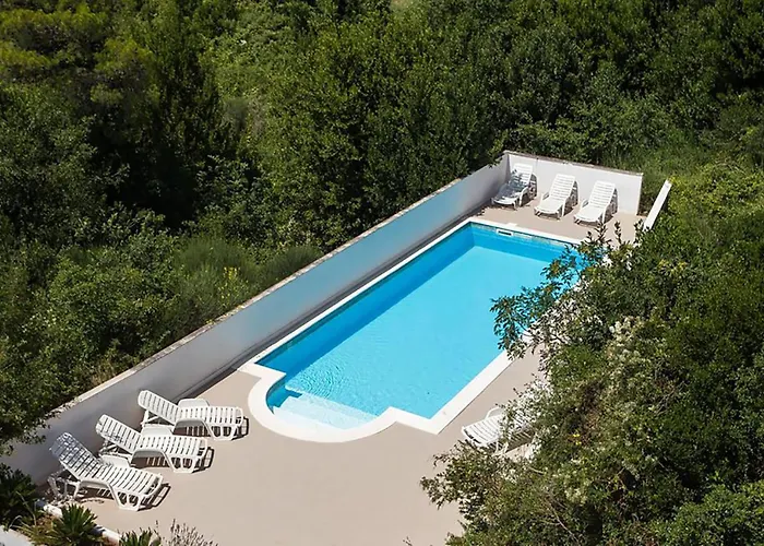 Апартаменты Two-bedroom In Цавтат