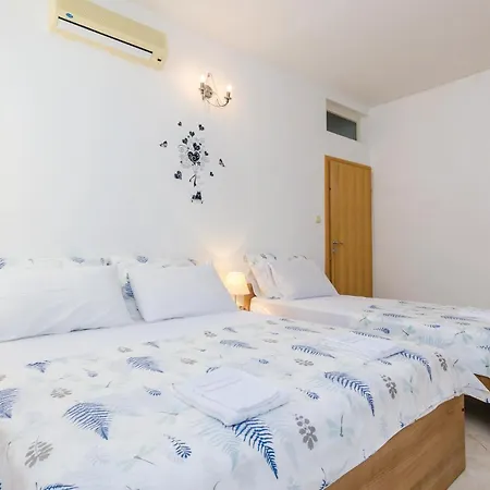 Apartamento Two-bedroom In *